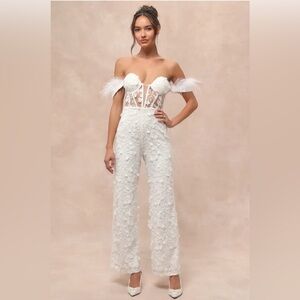 NWT S - Lulus white lace bustier jumpsuit with feather sleeves